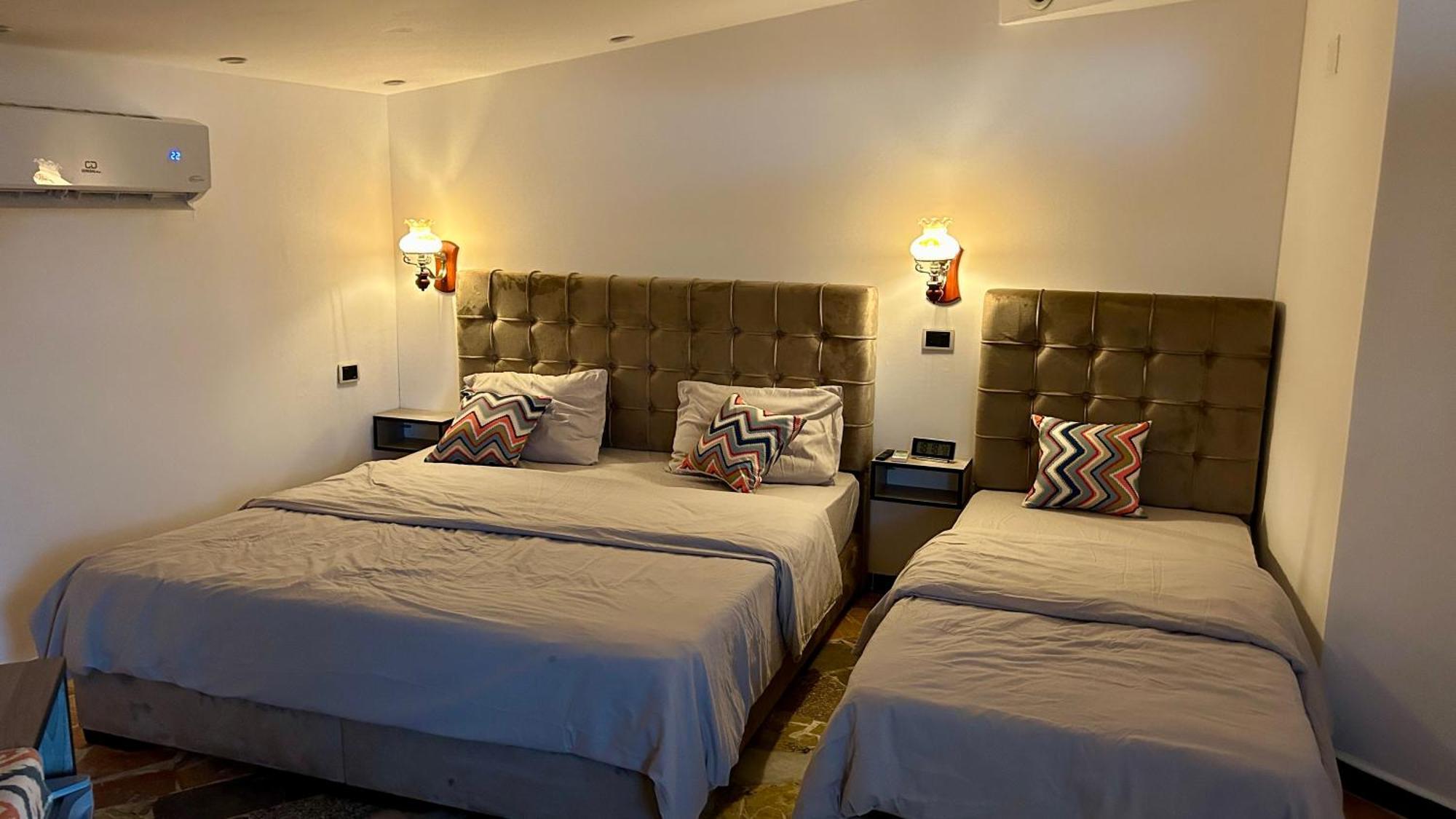 Celestia Boutique Inn - Boutique Stay Overlooking Jerash Ruins Ceraş Oda fotoğraf