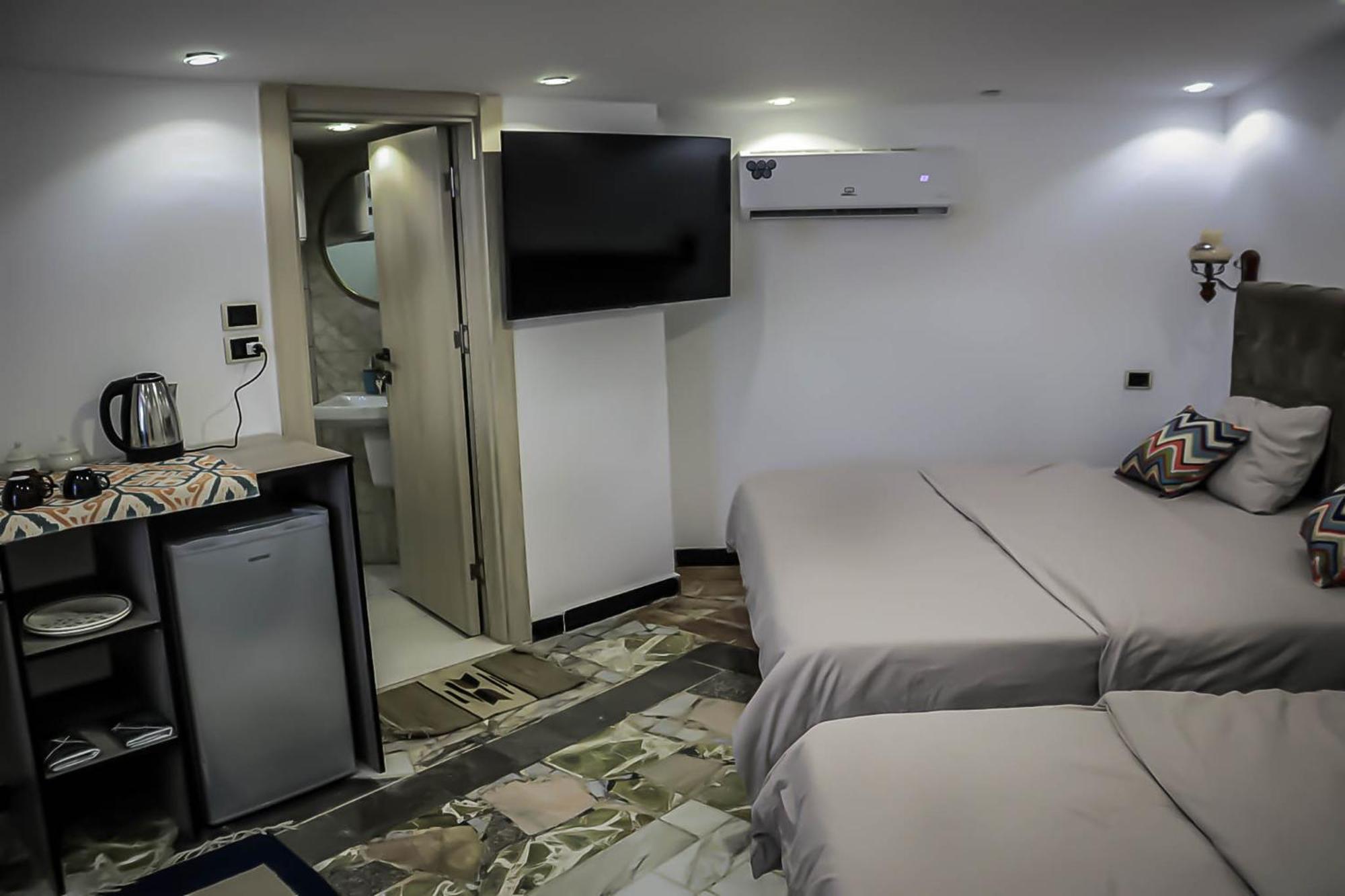 Celestia Boutique Inn - Boutique Stay Overlooking Jerash Ruins Ceraş Oda fotoğraf